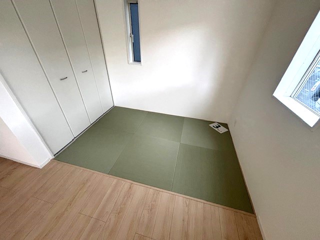 (居間) (居間)