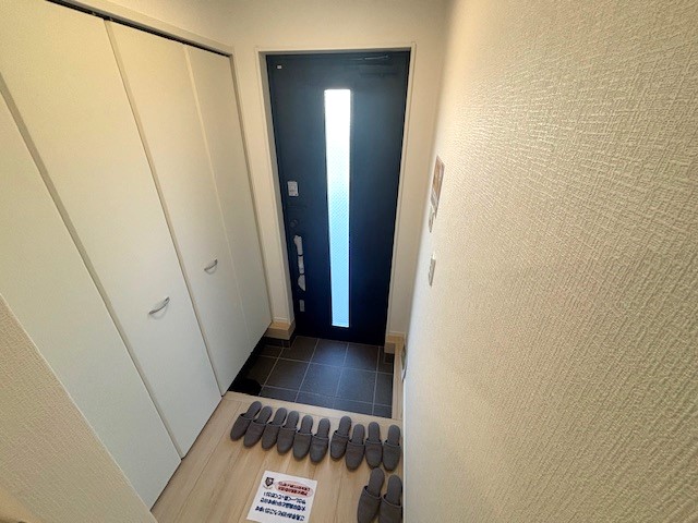 (玄関) (玄関)